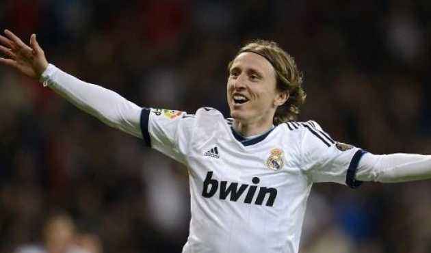 🎮KeSPA杯战报：Zeka阿卡丽超神砍13杀，HLE鏖战三局力克T1