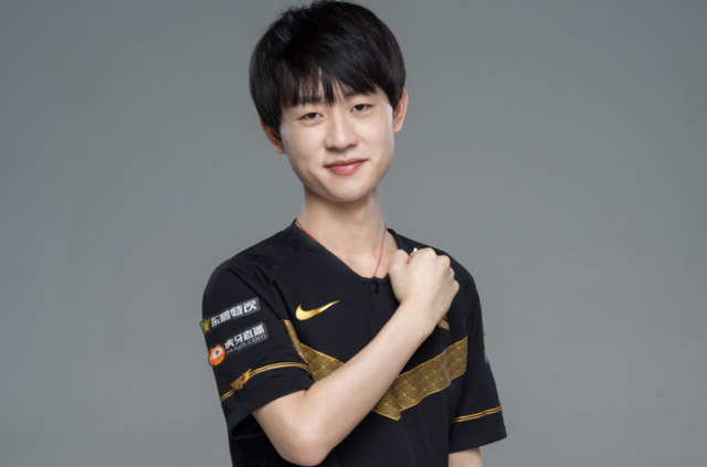 尽管经验尚 尽管经验尚