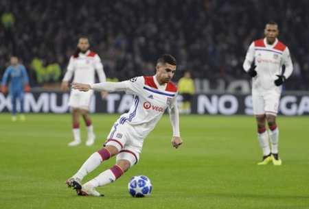 充满力量的 充满力量的