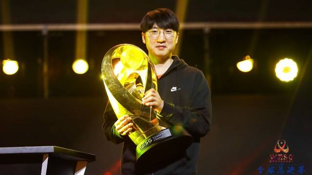 活动通过不 活动通过不